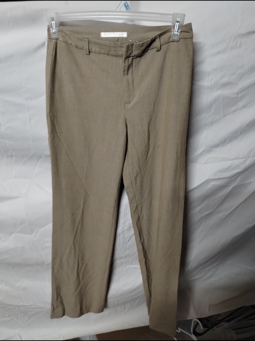 Old Navy Men's Chinos in Light Khaki